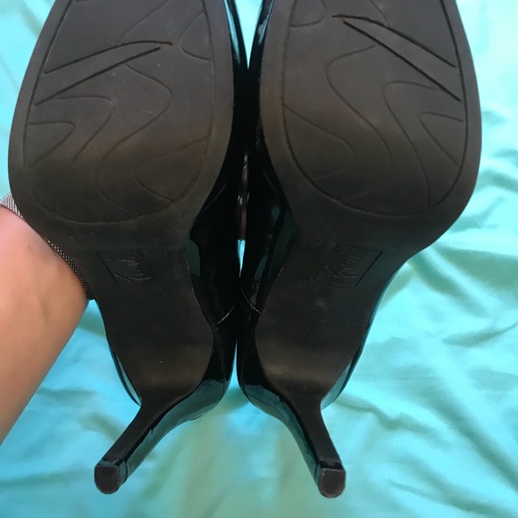 Fioni Pumps - Picture 3 of 3